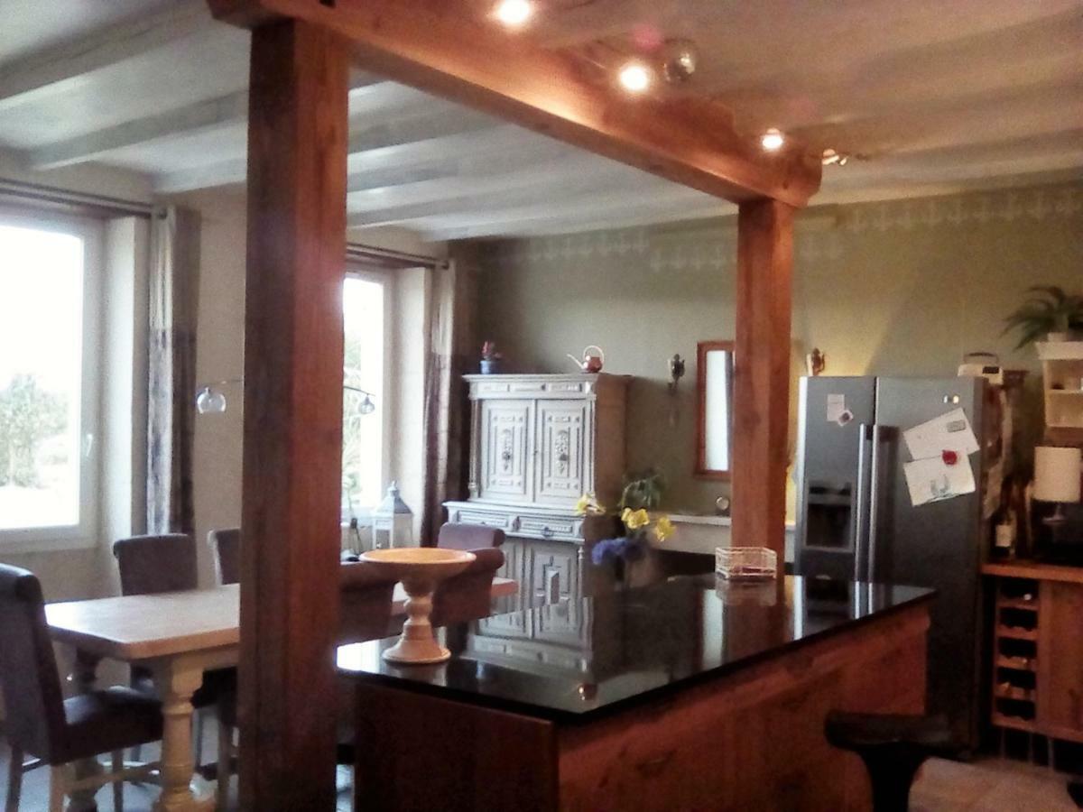 Bed and Breakfast Maison Lavande Saint-Jean-dʼAngély Exterior foto